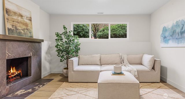 17069 142nd PL NE, Woodinville, WA 98072