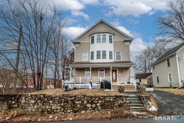 11 Middle Street, New Milford, CT 06776