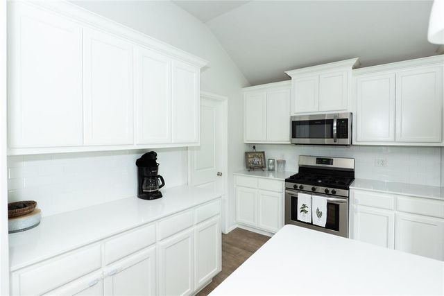 245 Vista Drive, Yukon, OK 73099