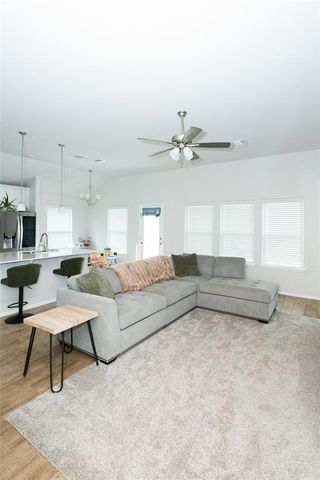 245 Vista Drive, Yukon, OK 73099
