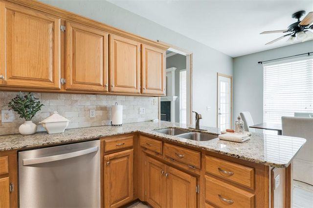 1112 Copperfield Drive, Edmond, OK 73003