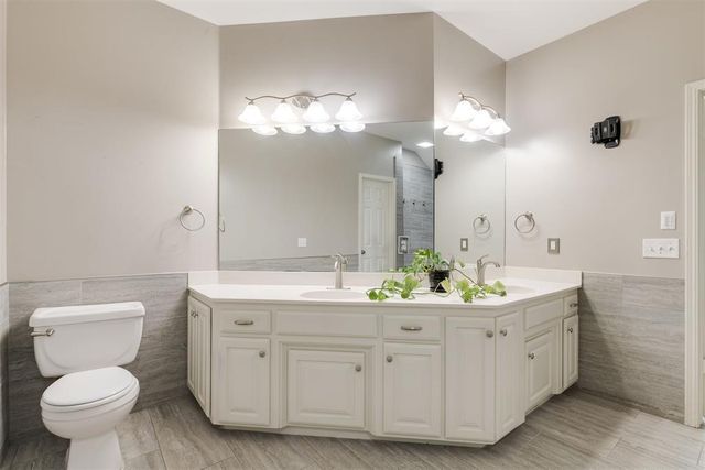 1112 Copperfield Drive, Edmond, OK 73003