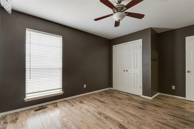 1112 Copperfield Drive, Edmond, OK 73003