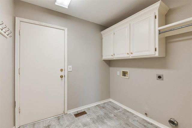 1112 Copperfield Drive, Edmond, OK 73003