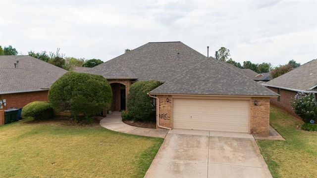 1112 Copperfield Drive, Edmond, OK 73003