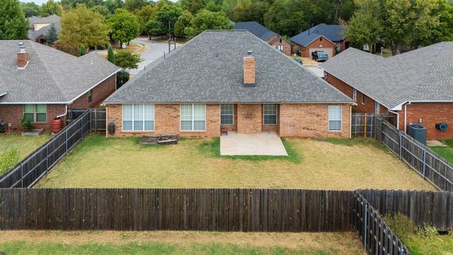1112 Copperfield Drive, Edmond, OK 73003