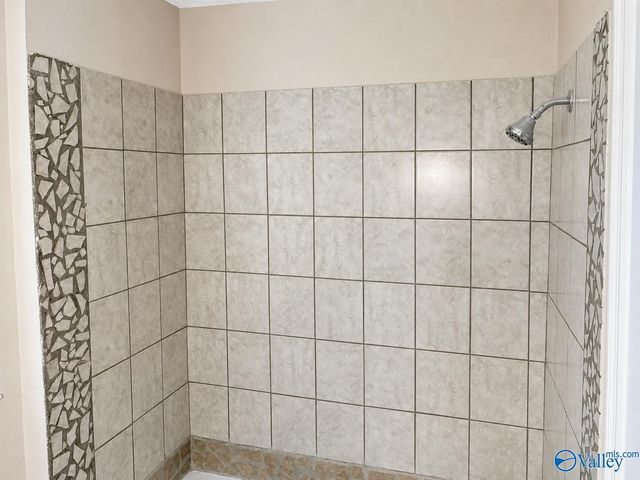 2607 NW Bonnie View Drive, Huntsville, AL 35810