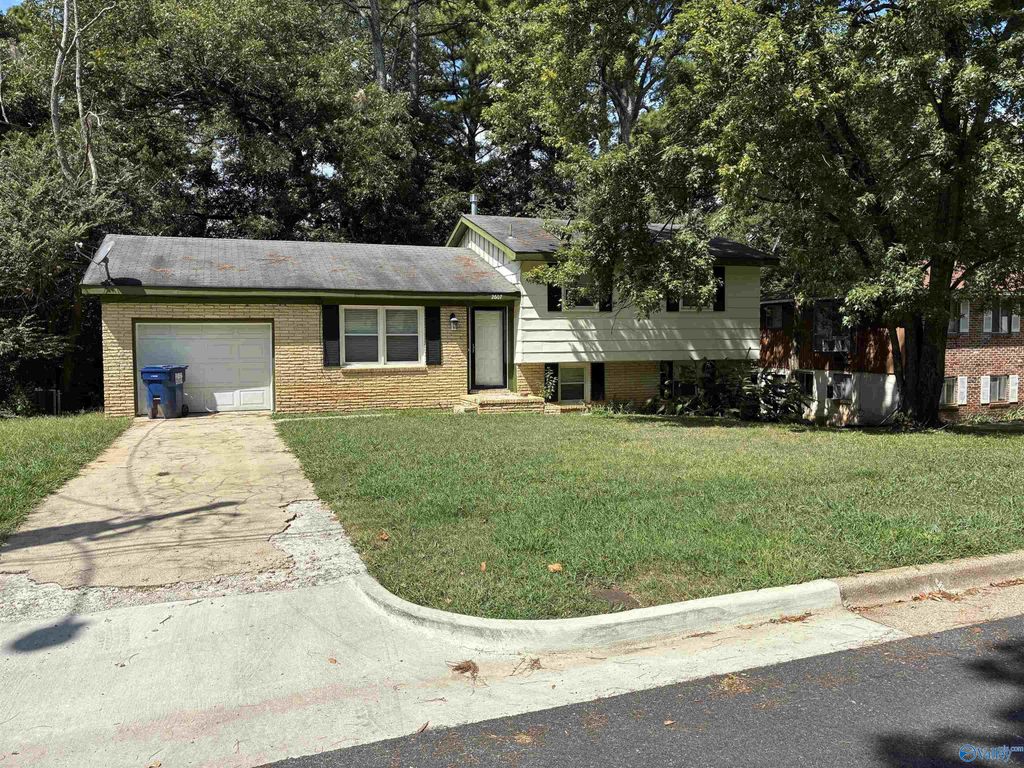 2607 NW Bonnie View Drive, Huntsville, AL 35810