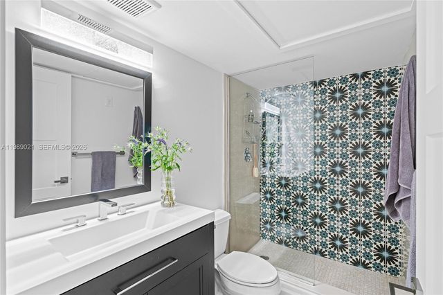 1940 NE 2nd Ave 118J, Wilton Manors, FL 33305