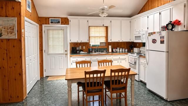1120 Dove Lane, Summerton, SC 29148