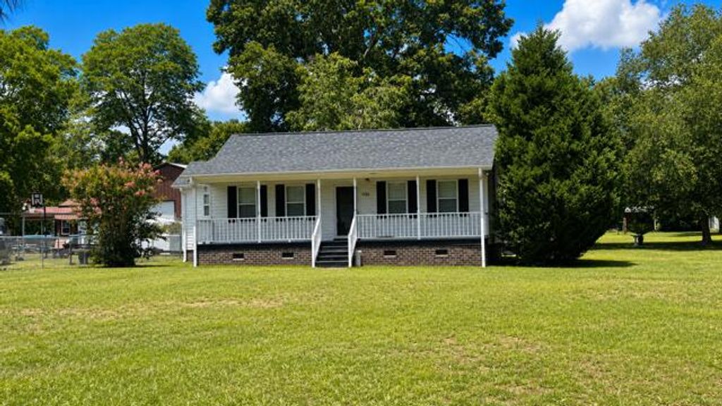 1120 Dove Lane, Summerton, SC 29148