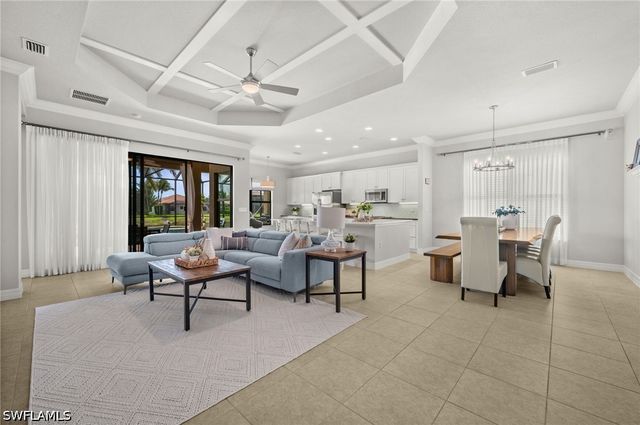 3454 Pacific DR, Naples, FL 34119