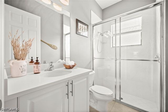 3454 Pacific DR, Naples, FL 34119