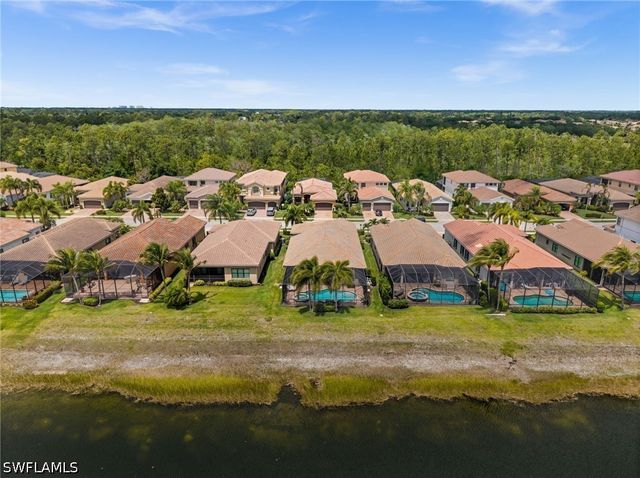 3454 Pacific DR, Naples, FL 34119