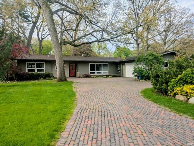 23474 Forest Lane, Elkhart, IN 46516