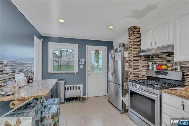 644 Valley Brook Avenue, Lyndhurst, NJ 07071