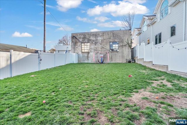 644 Valley Brook Avenue, Lyndhurst, NJ 07071