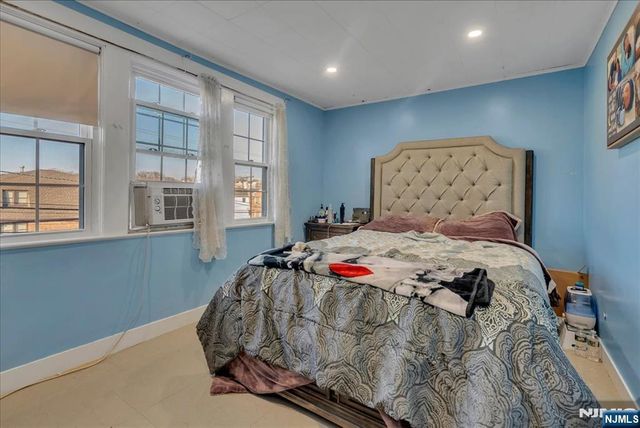 644 Valley Brook Avenue, Lyndhurst, NJ 07071