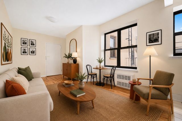 123 E 102nd St Apt 6F, New York City, NY 10029