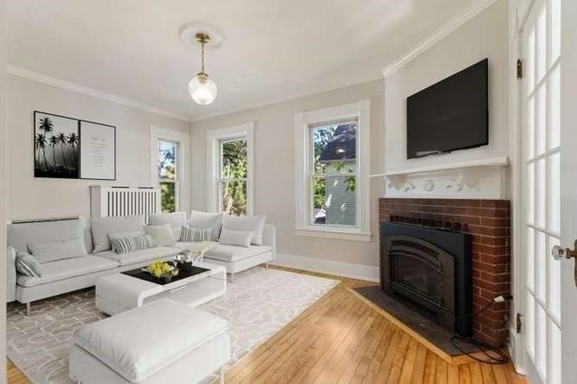 58 Church St, Chelmsford, MA 01863
