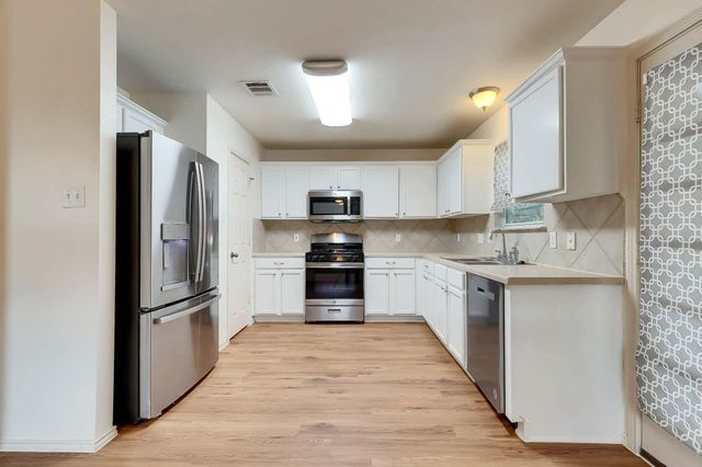 3735 Castle Rock DR, Round Rock, TX 78681