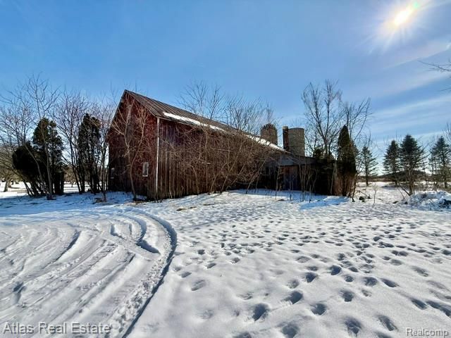 7448 Gale Road, Grand Blanc, MI 48439