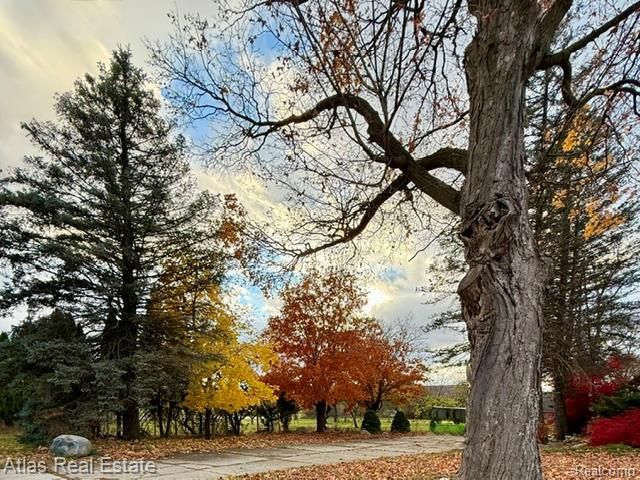 7448 Gale Road, Grand Blanc, MI 48439