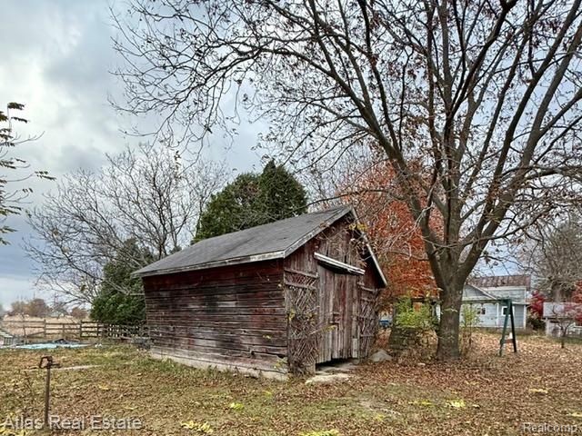 7448 Gale Road, Grand Blanc, MI 48439