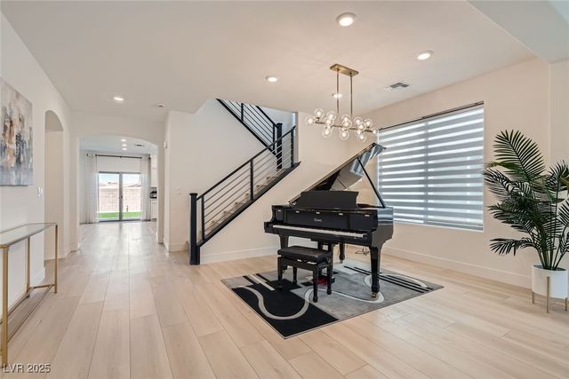 6682 Zorya Rise Avenue, Las Vegas, NV 89139