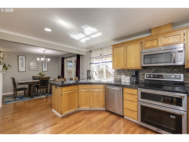 5911 Ne 54TH St, Vancouver, WA 98661