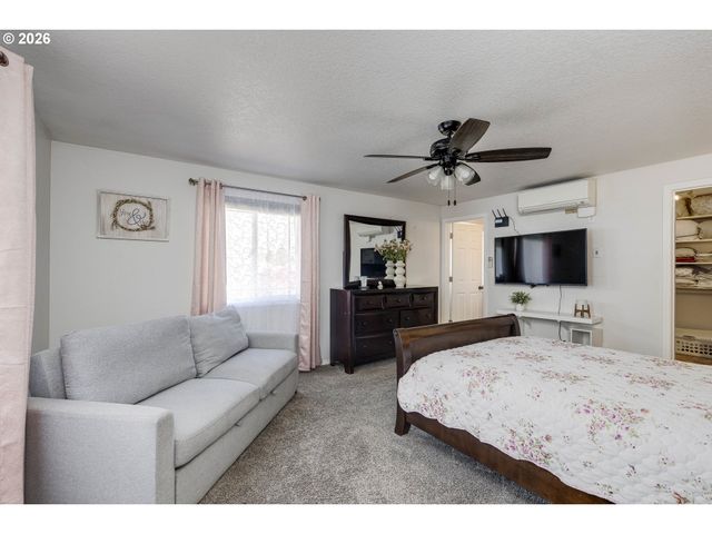 5911 Ne 54TH St, Vancouver, WA 98661