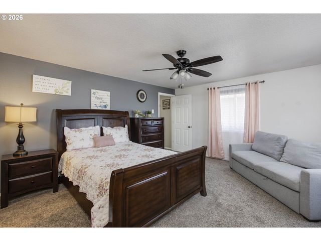 5911 Ne 54TH St, Vancouver, WA 98661