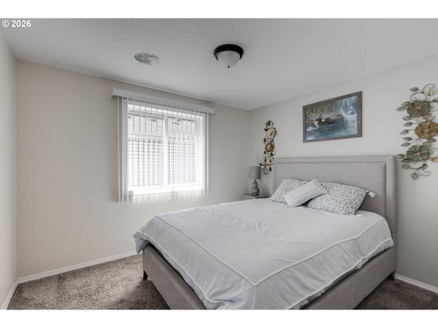 5911 Ne 54TH St, Vancouver, WA 98661