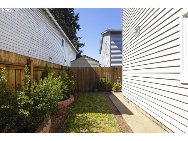 5911 Ne 54TH St, Vancouver, WA 98661
