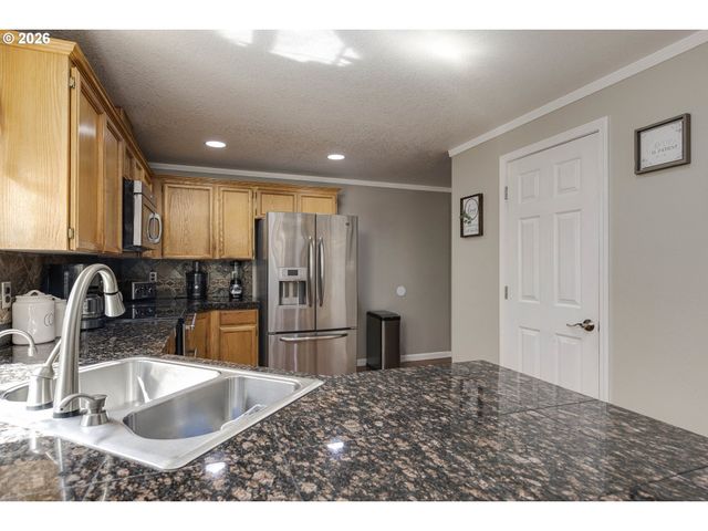 5911 Ne 54TH St, Vancouver, WA 98661