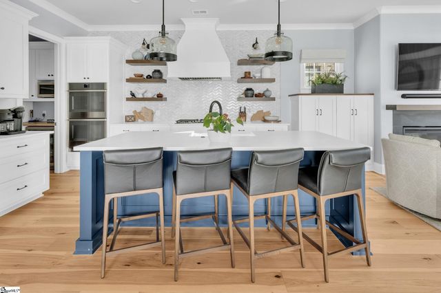 7 Gambrell Drive, Greenville, SC 29615