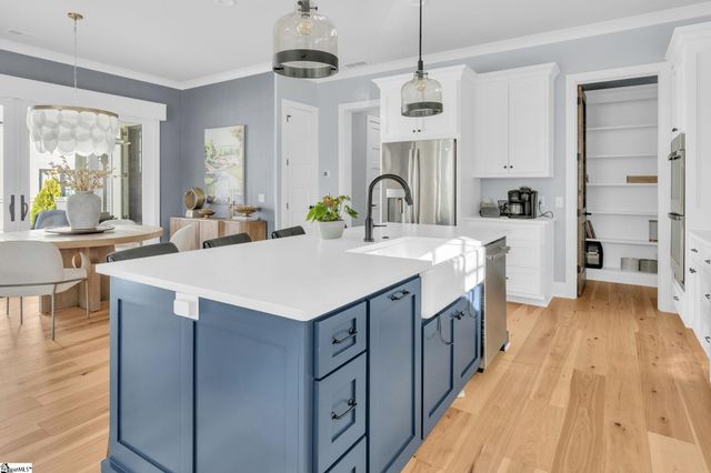 7 Gambrell Drive, Greenville, SC 29615