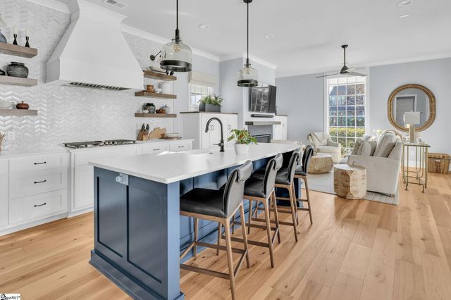 7 Gambrell Drive, Greenville, SC 29615