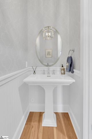 7 Gambrell Drive, Greenville, SC 29615