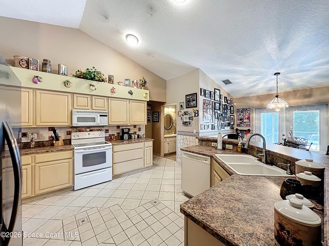 1110 Glendale Avenue NW, Palm Bay, FL 32907
