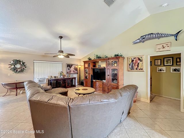 1110 Glendale Avenue NW, Palm Bay, FL 32907