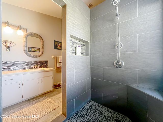1110 Glendale Avenue NW, Palm Bay, FL 32907