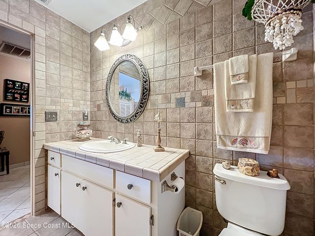 1110 Glendale Avenue NW, Palm Bay, FL 32907