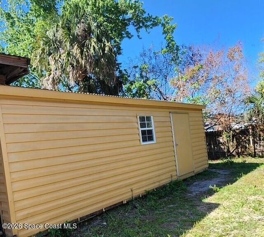 1110 Glendale Avenue NW, Palm Bay, FL 32907