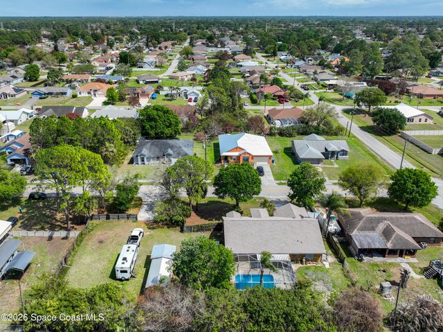1110 Glendale Avenue NW, Palm Bay, FL 32907