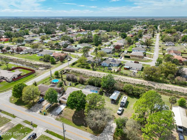 1110 Glendale Avenue NW, Palm Bay, FL 32907