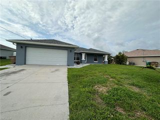 2020 NW 16th TER, Cape Coral, FL 33993