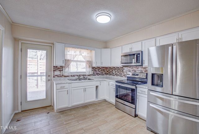 1806 Dellwood Circle, Greeneville, TN 37745