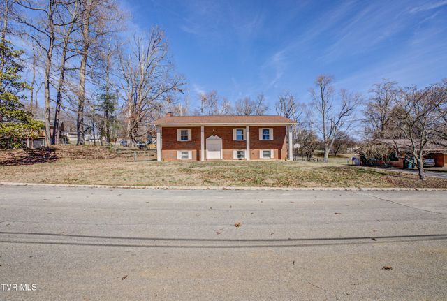 1806 Dellwood Circle, Greeneville, TN 37745