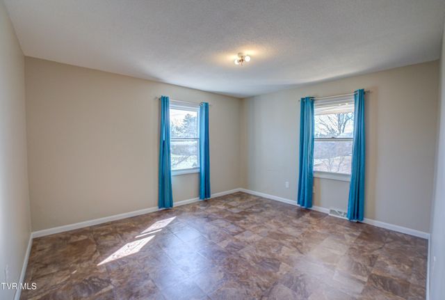 1806 Dellwood Circle, Greeneville, TN 37745